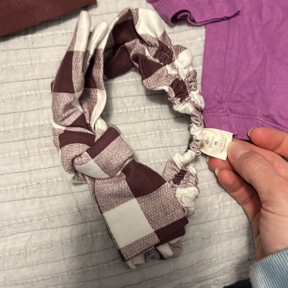 All 6 items included. Kate Quinn bundle - Picture 10 of 16